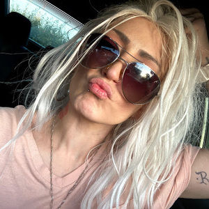 Meet your Posher, Jasmine